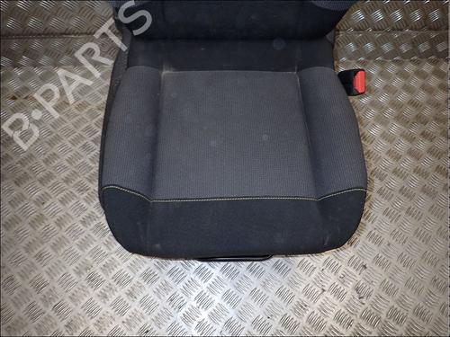 Right front seat CITROËN C3 III (SX) 1.5 BlueHDi 100 (SXYHYP, SXYHTU) | BP34011752C16 - Image 2
