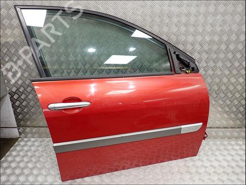 Dør højre fortil Dør højre fortil RENAULT MEGANE II Estate (KM0/1_) 1.6 (113 hp) 37507596 37507596