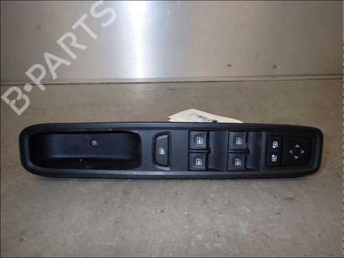 Used Left front window switch Left front window switch DACIA SANDERO III 1.0 TCe 90 (91 hp) 34034334 34034334