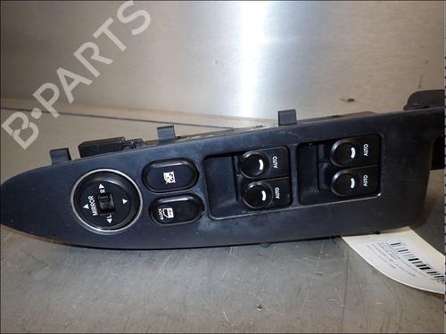 Left front window switch HYUNDAI i30 (FD) 1.6 CRDi | BP34014706I27 - Image 2