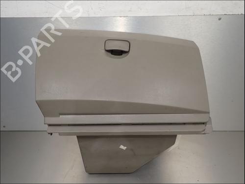 Used Glove box Glove box 39498614 39498614