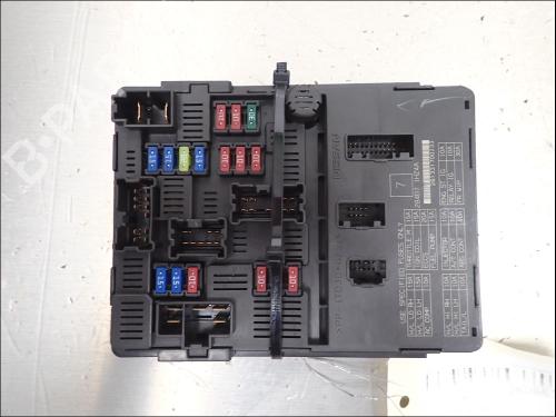 fuse-box-nissan-note-e12-2012-40491127 main image