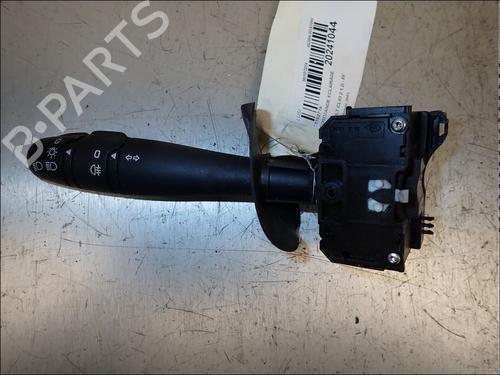 Used Headlight switch Headlight switch RENAULT CLIO II (BB_, CB_) 1.2 (BB0A, BB0F, BB10, BB1K, BB28, BB2D, BB2H, CB0A,... (58 hp) 34024573 34024573