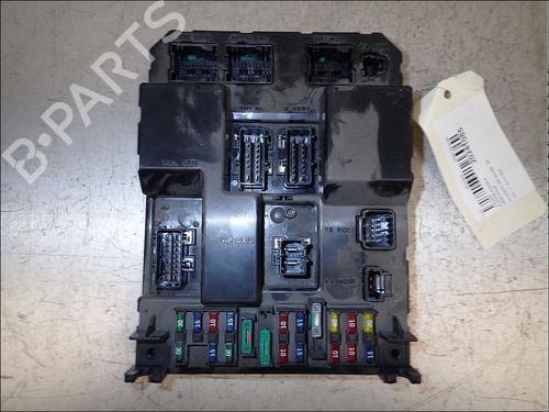 Used Fuse box Fuse box 34026375 34026375