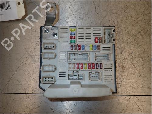 Used Fuse box Fuse box RENAULT MEGANE II (BM0/1_, CM0/1_) 1.9 dCi (131 hp) 34028607 34028607