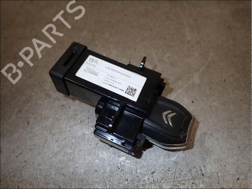 Used Card reader Card reader CITROËN C4 Picasso II 1.6 BlueHDi 120 (120 hp) 34035485 34035485