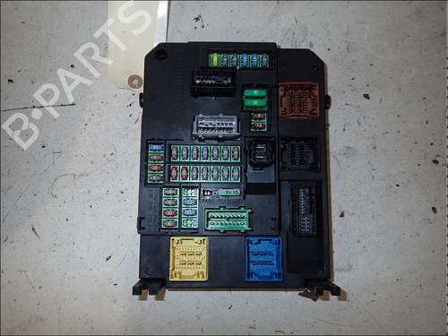 fuse-box-citroen-c4-grand-picasso-ii-da_-de_-2013-34017409 main image