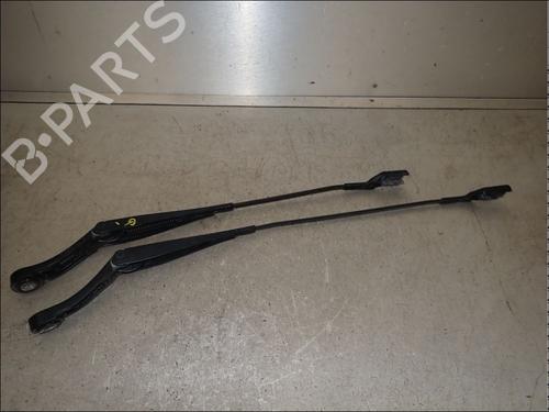 Vindspejlsviskerarm Vindspejlsviskerarm PEUGEOT 308 II (LB_, LP_, LW_, LH_, L3_) 1.6 HDi / BlueHDi 115 (115 hp) 34035313 34035313