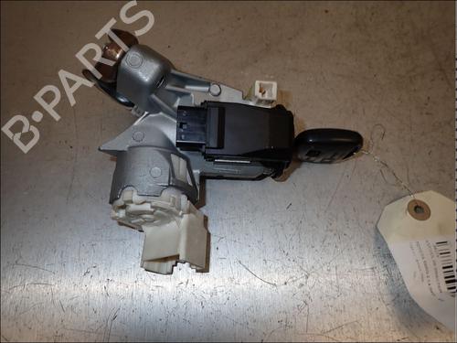 ignition-barrel-toyota-yaris-_p9_-2005-2006-2007-2008-2009-2010-2011-2012-2013-2014-34013208 main image