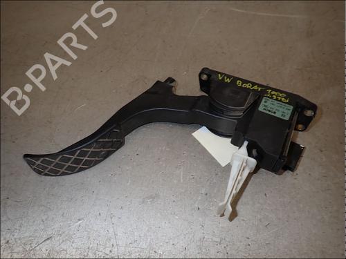 Used Pedal Pedal VW BORA I (1J2) 1.9 TDI (90 hp) 34031649 34031649