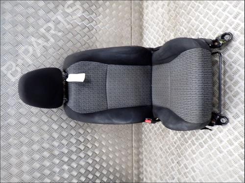 Stol venstre foran Stol venstre foran TOYOTA YARIS (_P13_) 1.4 D (NLP130_, NLP130) (90 hp) 36459455 36459455