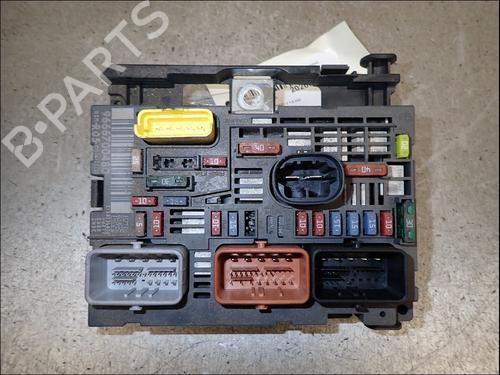 caixa-de-fusiveis-citroen-berlingo-multispace-b9-2008-34458489 main image