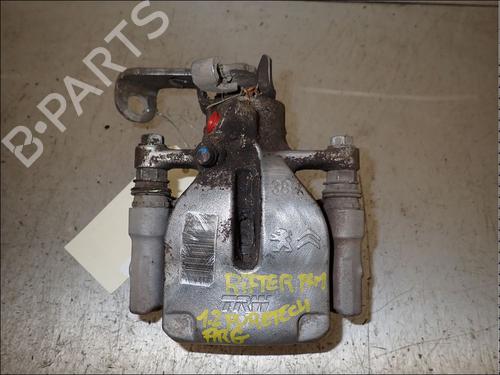 Venstre bremsekaliber bag Venstre bremsekaliber bag PEUGEOT RIFTER 1.2 PureTech 110 (110 hp) 34034504 34034504