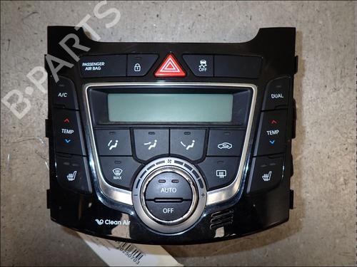 climate-control-hyundai-i30-gd-2011-34013669 main image