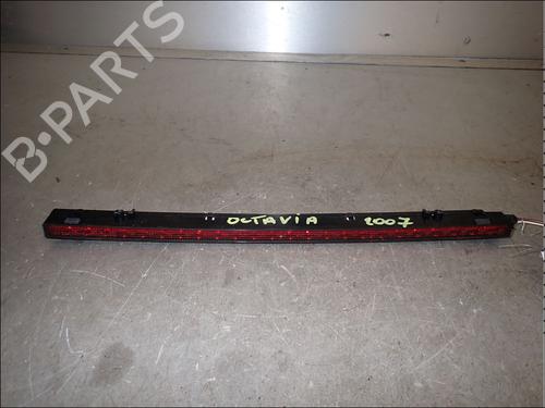 Used Third brake light Third brake light SKODA OCTAVIA II (1Z3) 1.9 TDI (105 hp) 34023973 34023973