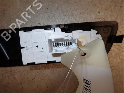 Left front window switch CITROËN JUMPY III Van (V_) 2.0 BlueHDi 145 | BP34016818I27 - Image 4