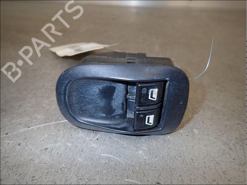 Used Left front window switch Left front window switch PEUGEOT 206 Hatchback (2A/C) 1.1 i (60 hp) 34020299 34020299