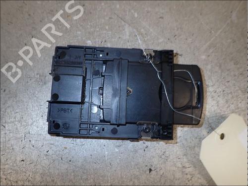 Used Card reader Card reader RENAULT GRAND SCÉNIC III (JZ0/1_) 1.2 TCe (JZ16) (132 hp) 34017850 34017850