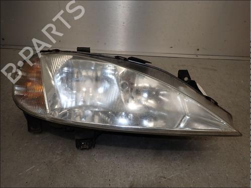 Used Right headlight Right headlight RENAULT MEGANE I (BA0/1_) 1.6 16V (BA04, BA0B, BA11, BA1J, BA16, BA19, BA1K, BA1V,... (107 hp) 34148296 34148296