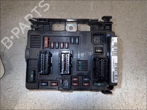 fuse-box-peugeot-206-sw-2ek-2002-34016938 main image