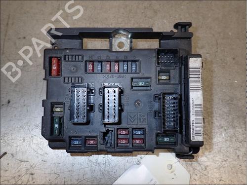Used Fuse box Fuse box CITROËN C5 I (DC_) 2.0 HDi (DCRHZB, DCRHZE) (109 hp) 34026770 34026770