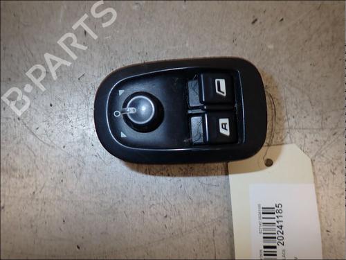 Used Left front window switch Left front window switch PEUGEOT 206 Hatchback (2A/C) 1.4 i (75 hp) 34014705 34014705