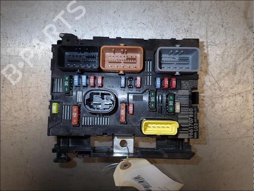 Used Fuse box Fuse box CITROËN C3 I (FC_, FN_) 1.4 i (73 hp) 34024293 34024293
