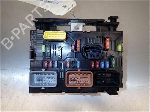Used Fuse box Fuse box CITROËN C2 (JM_) 1.4 (73 hp) 34011104 34011104