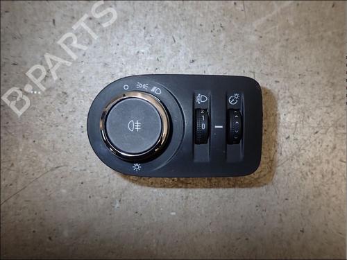 Used Headlight switch Headlight switch OPEL CORSA D (S07) 1.4 (L08, L68) (100 hp) 34032985 34032985