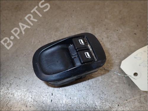 Used Left front window switch Left front window switch PEUGEOT 206 Hatchback (2A/C) 1.1 i (60 hp) 34035682 34035682