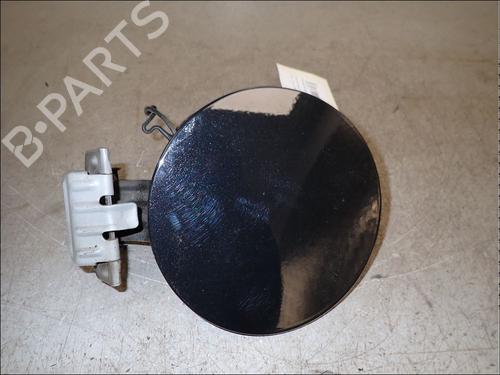 Used Fuel flap Fuel flap TOYOTA YARIS (_P9_) 1.4 D-4D (NLP90_, NLP90R) (90 hp) 34032848 34032848