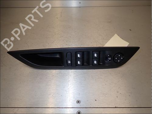 Used Left front window switch Left front window switch PEUGEOT 208 II (UB_, UP_, UW_, UJ_) 1.2 PureTech 100 (101 hp) 34020252 34020252