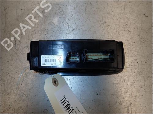 Left front window switch RENAULT KADJAR (HA_, HL_) 1.6 dCi 130 (HLA4) | BP34022918I27 - Image 2