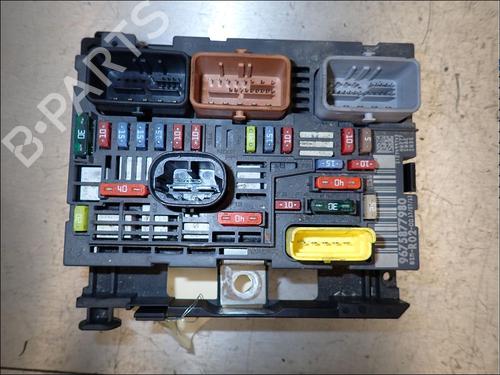 Used Fuse box Fuse box CITROËN C4 Grand Picasso I (UA_) 1.6 HDi (109 hp) 34027537 34027537