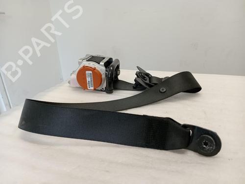 front-right-seatbelt-mercedes-benz-cla-c118-2019-34633477 main image