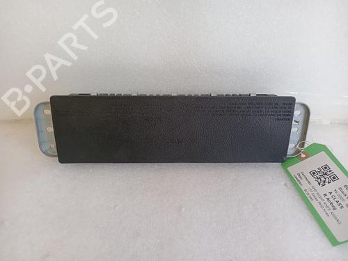 knee-airbag-mercedes-benz-a-class-w177-2018-36541569 main image