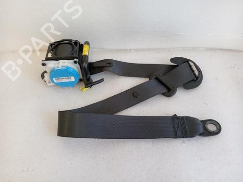 front-right-seatbelt-toyota-aygo-_b4_-2014-36892071 main image