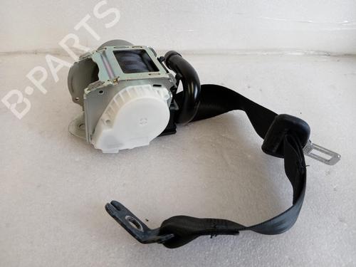 rear-center-seatbelt-audi-q2-gab-gag-2016-38448262 main image
