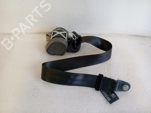 front-right-seatbelt-citroen-c4-cactus-2014-40093325 main image