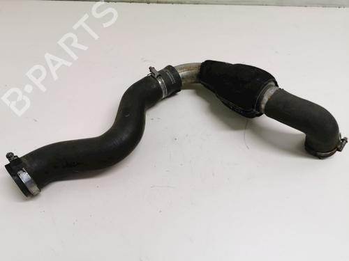 Intercooler-rør Intercooler-rør NISSAN PRIMASTAR Van (X83) 2.5 dCi 150 (145 hp) 33779620 33779620