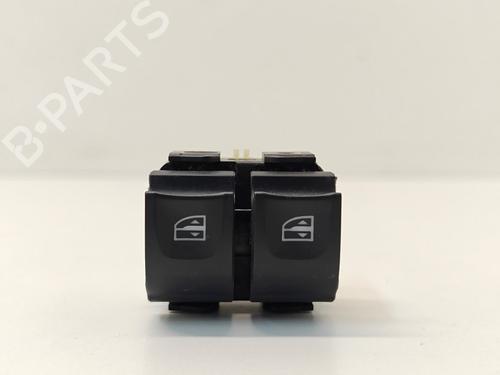 Kombi Kontakt / Stilkkontakt Kombi Kontakt / Stilkkontakt 39539417 39539417