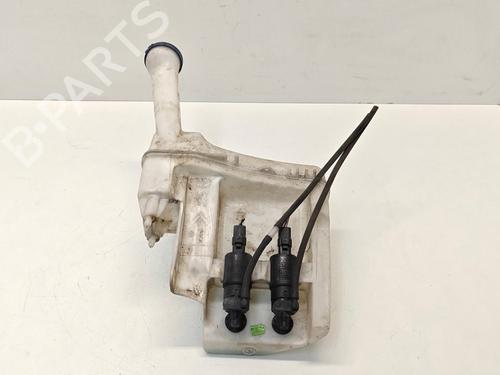 Used Windscreen washer tank Windscreen washer tank 36964672 36964672
