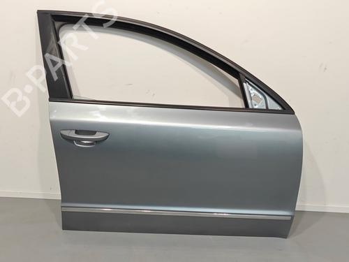 Used Right front door Right front door 39210328 39210328
