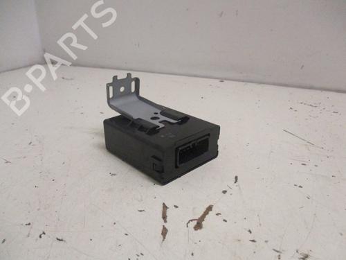 Used Electronic module Electronic module TOYOTA YARIS (_P1_) 1.4 D-4D (NLP10_, NLP10R) (75 hp) 33778311 33778311