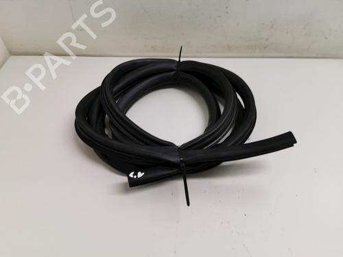 Gummiliste Gummiliste MITSUBISHI COLT VI (Z3_A, Z2_A) 1.1 (Z31A, Z32A) (75 hp) 33779214 33779214