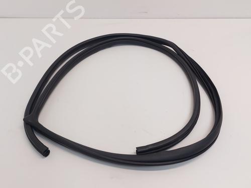Gummiliste Gummiliste OPEL ANTARA A (L07) 3.2 V6 (227 hp) 33781954 33781954