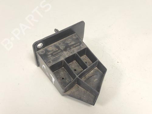 front-bumper-bracket-renault-zoe-hatchback-van-bfm_-2019-33776627 main image