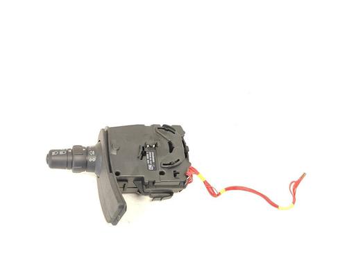 Comutador piscas / escovas Comutador piscas / escovas RENAULT CLIO III (BR0/1, CR0/1) 1.6 16V (BR09, BR0T, CR09, CR0T) (88 hp) 33812452 33812452