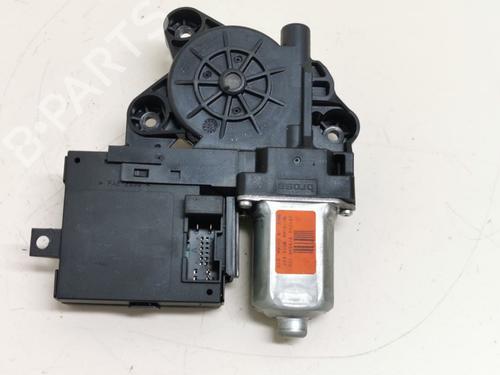 Used Electronic module Electronic module VOLVO V50 (545) 2.0 D (136 hp) 33779931 33779931