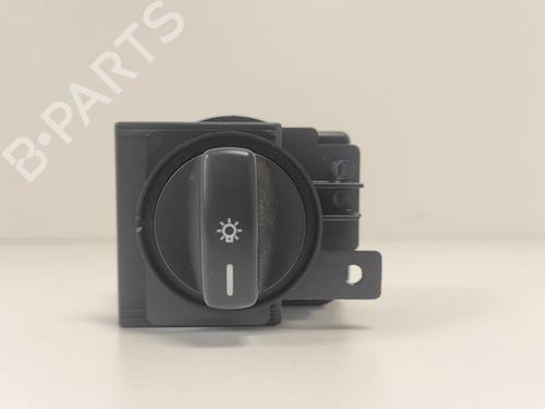 Used Headlight switch Headlight switch MERCEDES-BENZ A-CLASS (W169) A 170 (169.032, 169.332) (116 hp) 33785264 33785264